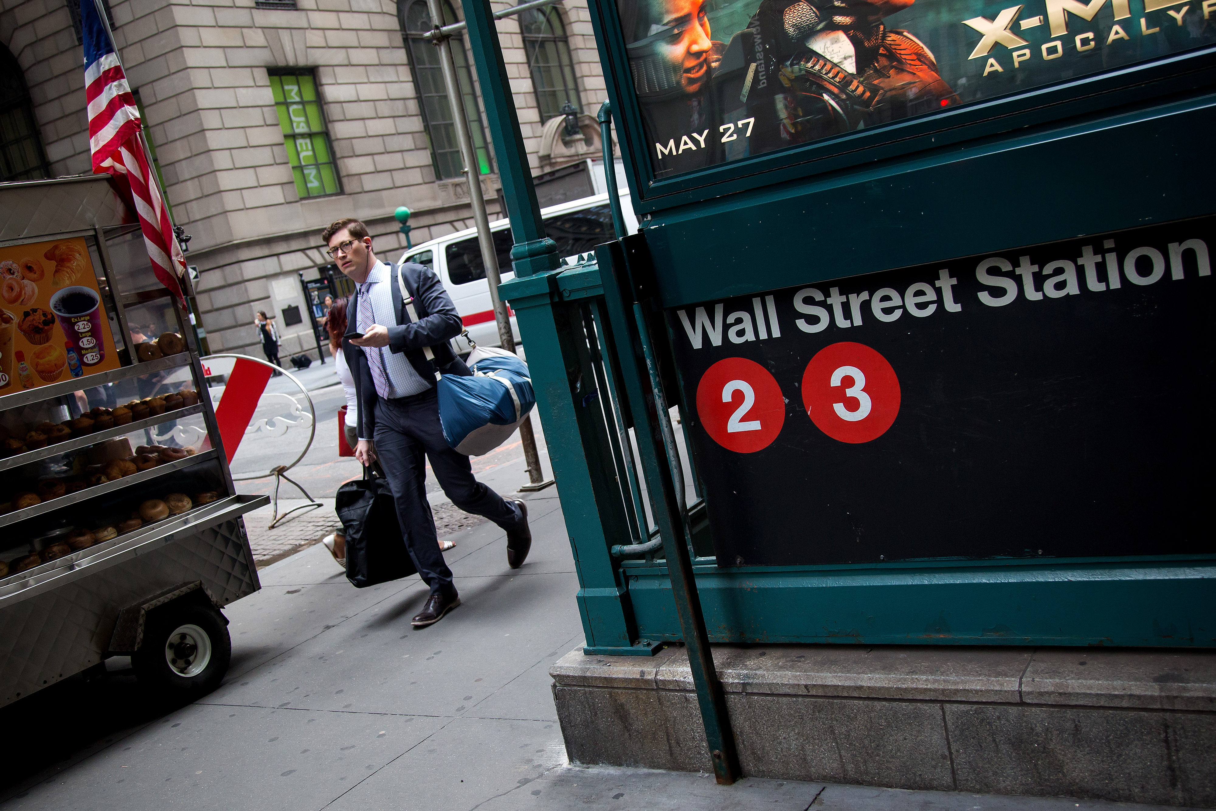 Short Sellers Lost $195 Billion In 2023 Despite Wins On Regional Banks